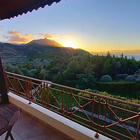 Lahtagas Estate With Private Swimming Pool Villa Loutraki (Corinthia)