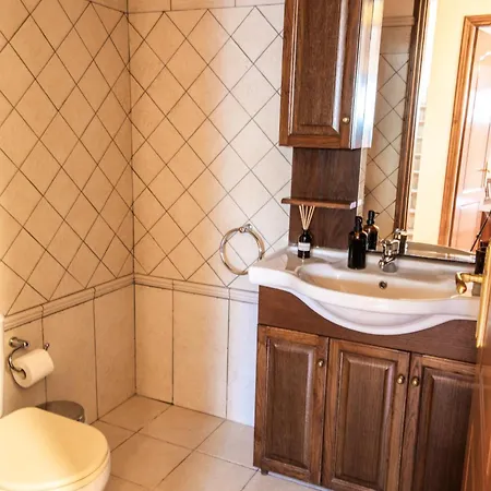 Lahtagas Estate - Private Pool & Sea View - Nature * Loutráki