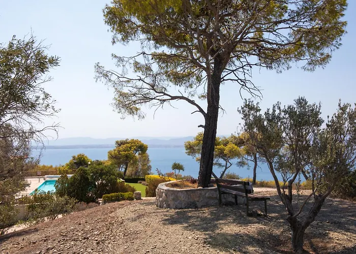 Βίλα Lahtagas Estate - Private Pool & Sea View - Nature *